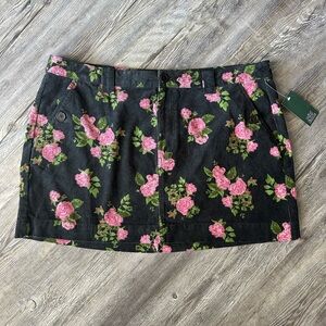 Size18: Wild Fable- Black & Pink Mini Skirt
